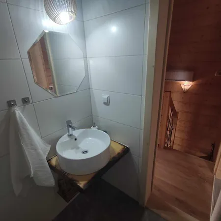 Witowianskie Domki Private Jacuzzi & Mountain View Near Zakopane Шале Dzianisz
